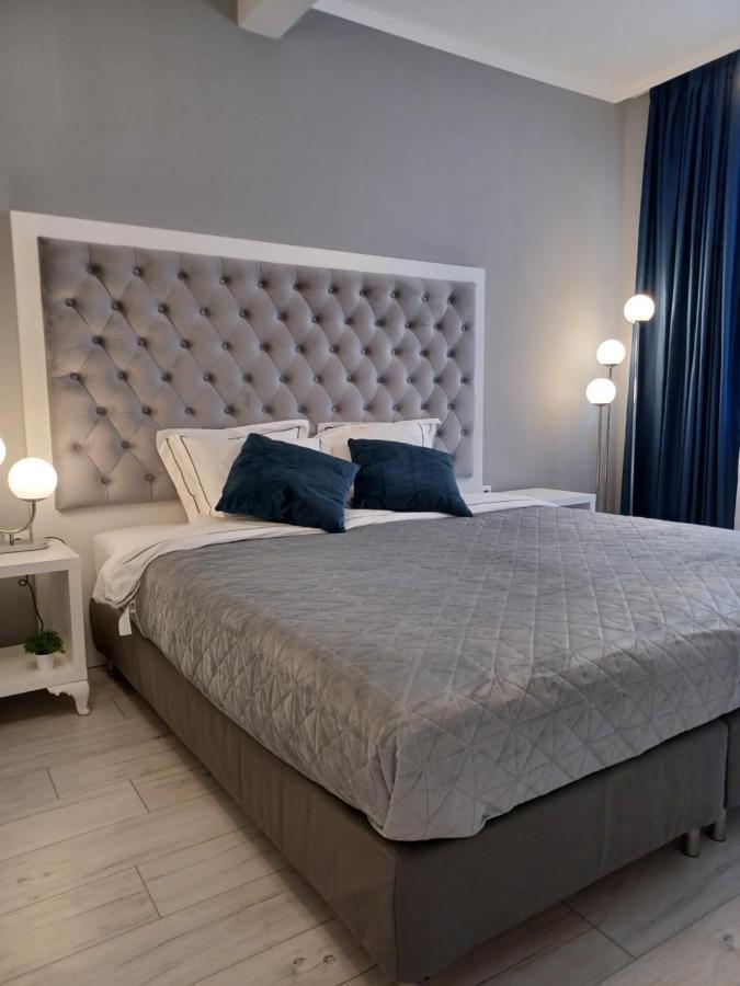 Tara Deluxe Apartment Varna Exterior photo